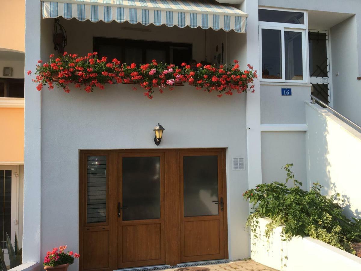 Apartment Branka Umago Esterno foto